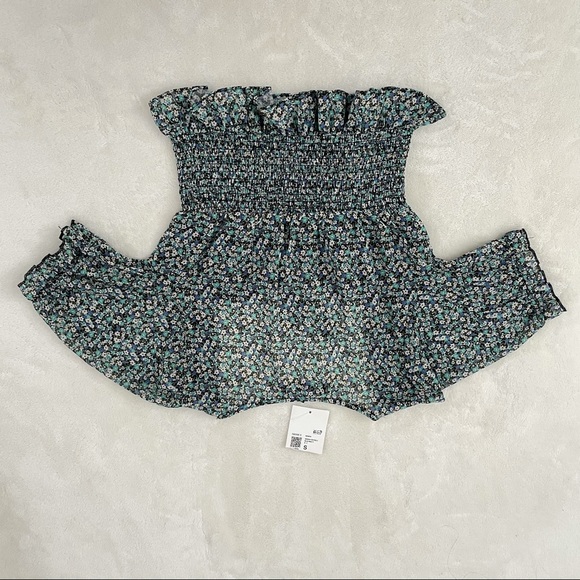 Forever 21 Blue Floral Smocked Cropped Top - Picture 6 of 8